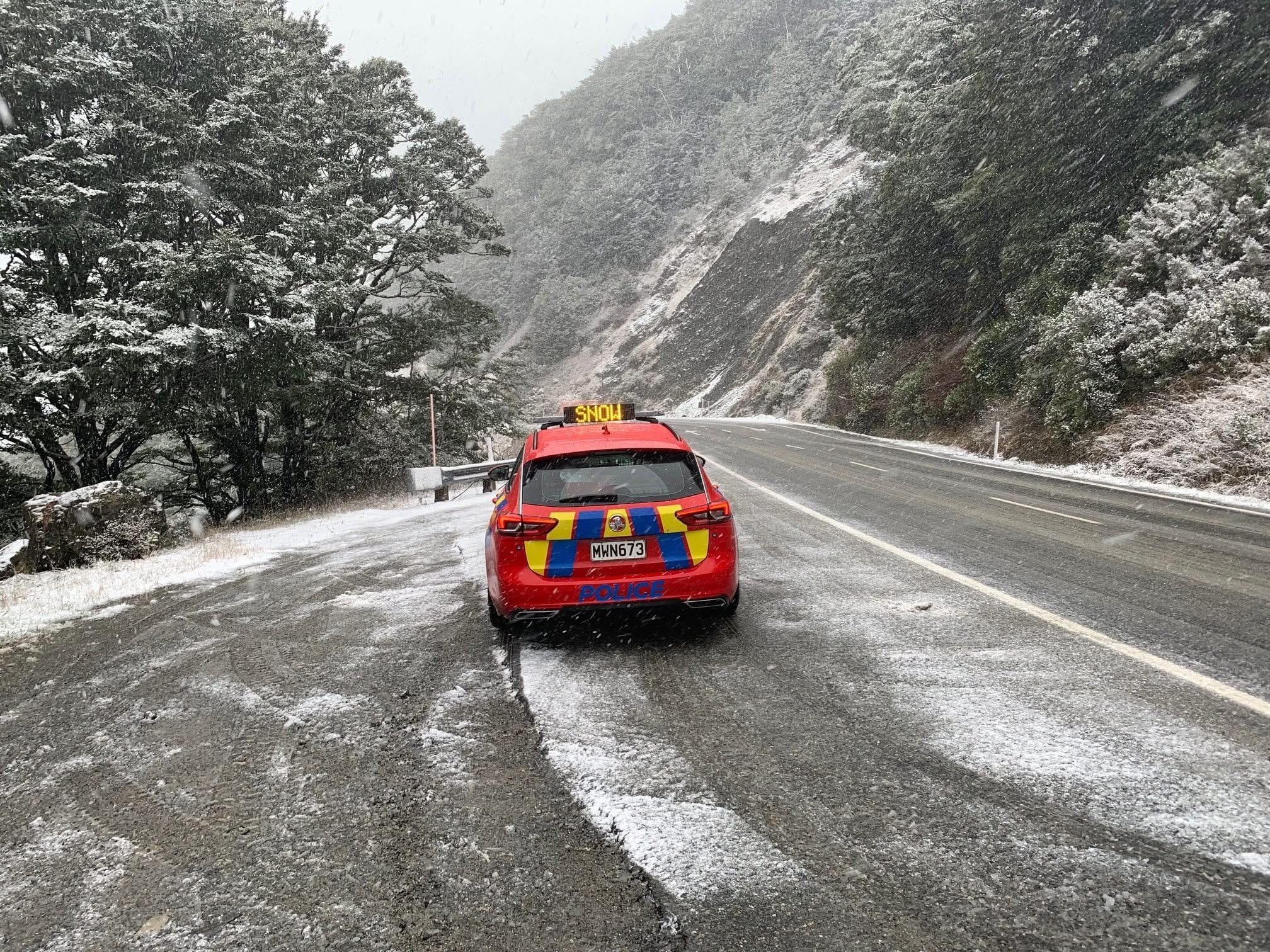 Lewis Pass Snow Closure Leaves Canterbury Drivers Facing No Detour Warning